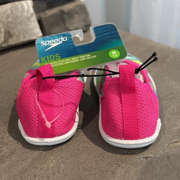 Speedo Kids multicolor water shoes,UV protection,slip on,pull tab,tread,light - Picture 4 of 8